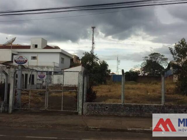 #10 - Terreno para Locação em Passos - MG - 1